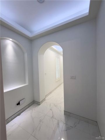 13601 N 41st Lane, Edinburg, TX 78541