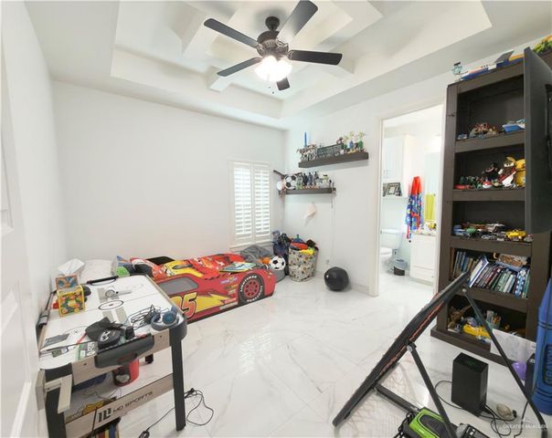 13601 N 41st Lane, Edinburg, TX 78541