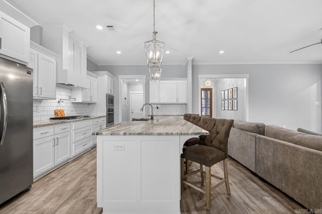 2319 Pleasant Cove Drive, Conway, AR 72034