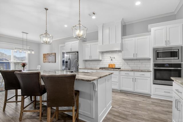 2319 Pleasant Cove Drive, Conway, AR 72034