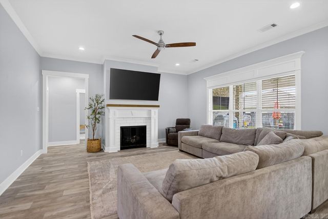 2319 Pleasant Cove Drive, Conway, AR 72034
