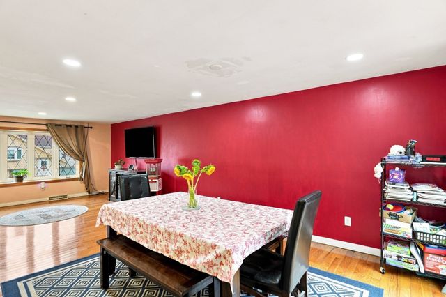116 Kensington St, Braintree, MA 02184
