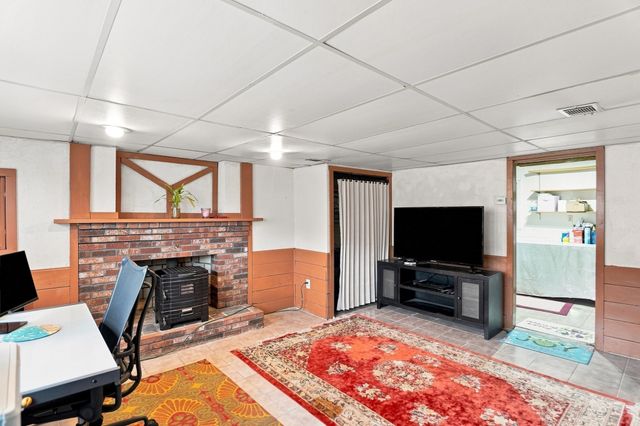 116 Kensington St, Braintree, MA 02184