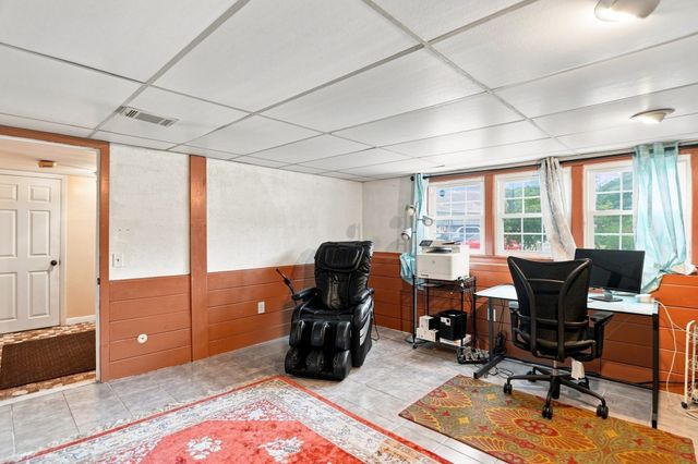 116 Kensington St, Braintree, MA 02184