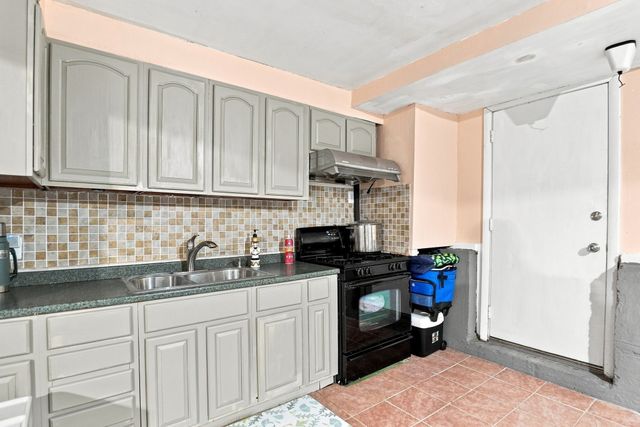 116 Kensington St, Braintree, MA 02184