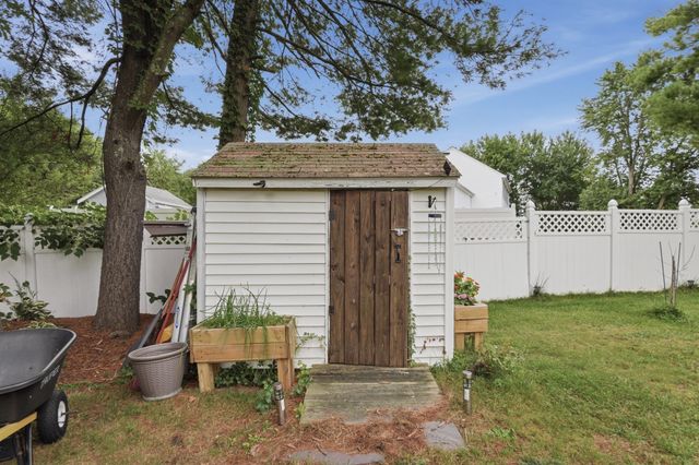 116 Kensington St, Braintree, MA 02184