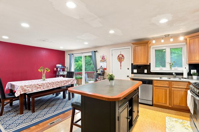 116 Kensington St, Braintree, MA 02184
