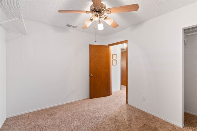 118 Las Palmas Dr, Corpus Christi, TX 78418