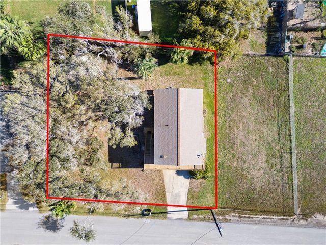 118 Las Palmas Dr, Corpus Christi, TX 78418