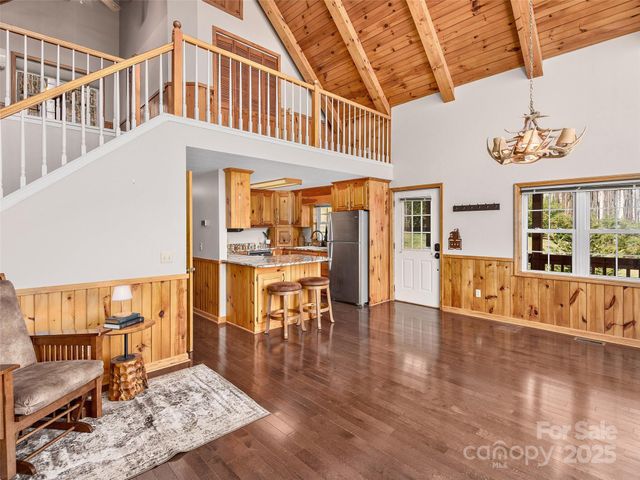 575 Twin Brook Drive, Waynesville, NC 28785