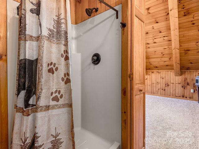 575 Twin Brook Drive, Waynesville, NC 28785