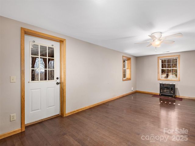 575 Twin Brook Drive, Waynesville, NC 28785