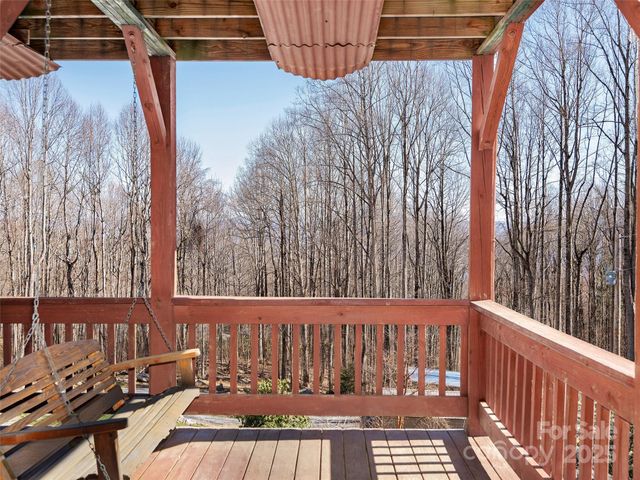 575 Twin Brook Drive, Waynesville, NC 28785