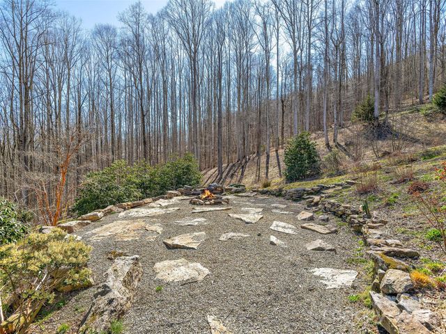 575 Twin Brook Drive, Waynesville, NC 28785