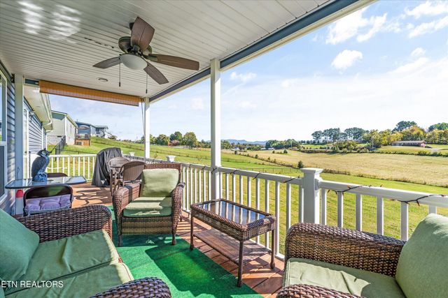 535 Conley Trail Tr, Dandridge, TN 37725