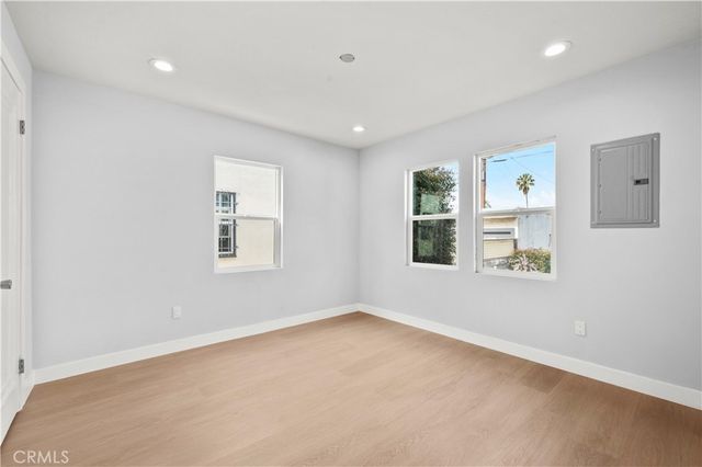 2049 W 71St Street, Los Angeles, CA 90047