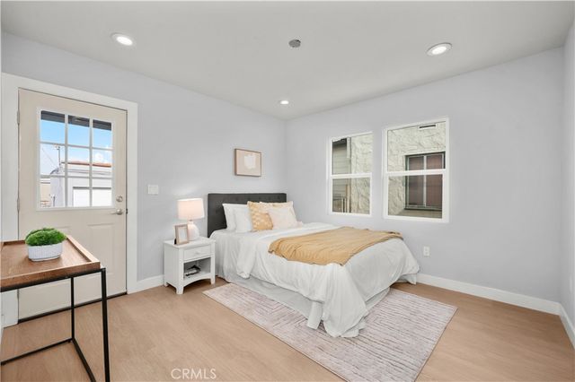2049 W 71St Street, Los Angeles, CA 90047