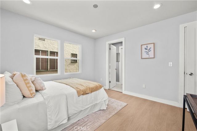 2049 W 71St Street, Los Angeles, CA 90047