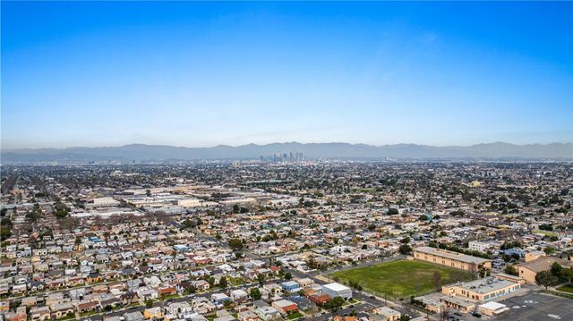 2049 W 71St Street, Los Angeles, CA 90047