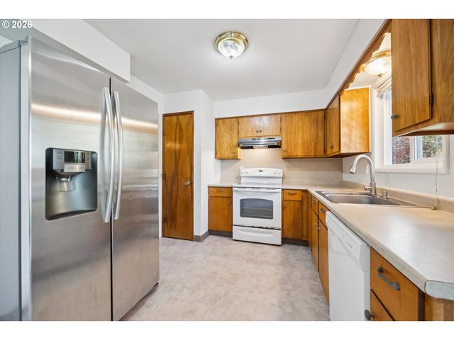 187 Ne 29TH Ct, Hillsboro, OR 97124