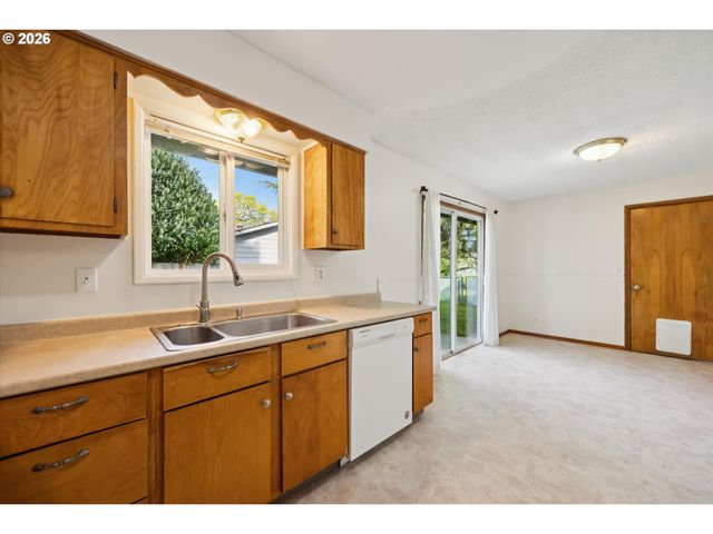 187 Ne 29TH Ct, Hillsboro, OR 97124