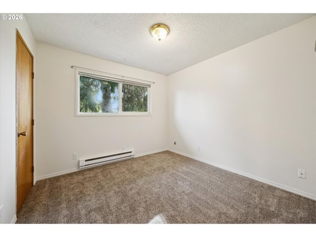 187 Ne 29TH Ct, Hillsboro, OR 97124