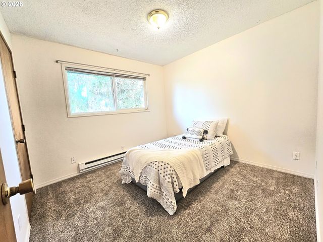 187 Ne 29TH Ct, Hillsboro, OR 97124