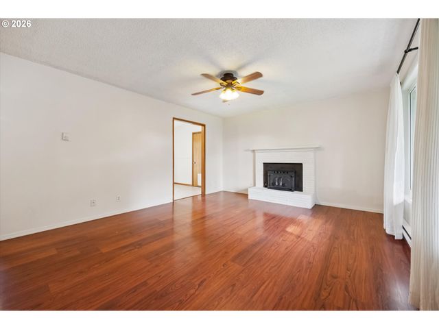 187 Ne 29TH Ct, Hillsboro, OR 97124