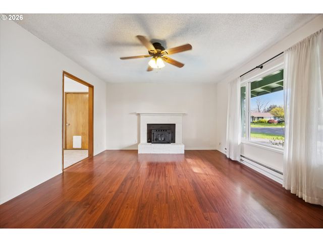 187 Ne 29TH Ct, Hillsboro, OR 97124