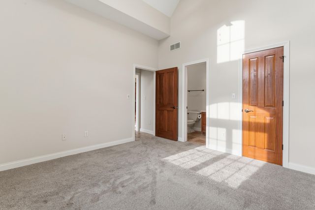 95 Scotscraig Drive, Valparaiso, IN 46385