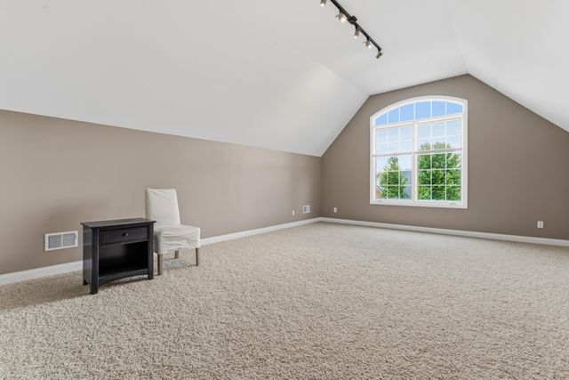 95 Scotscraig Drive, Valparaiso, IN 46385