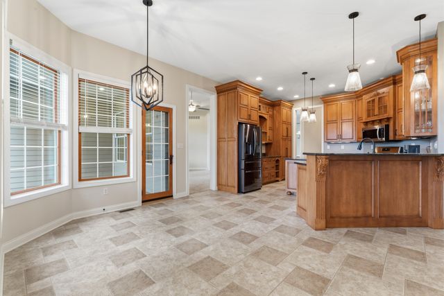 95 Scotscraig Drive, Valparaiso, IN 46385