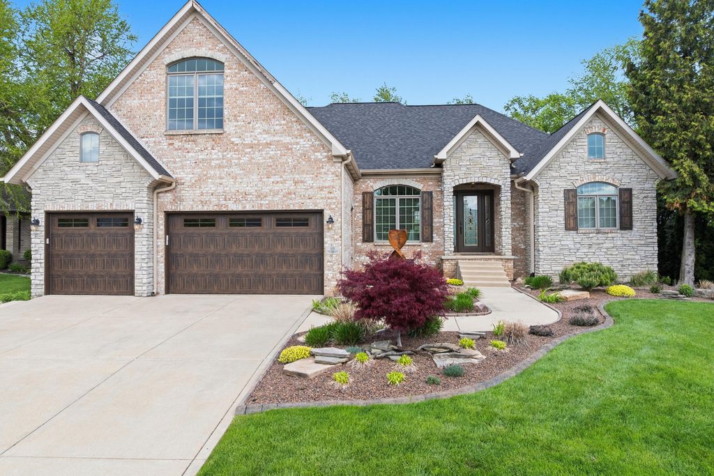 95 Scotscraig Drive, Valparaiso, IN 46385