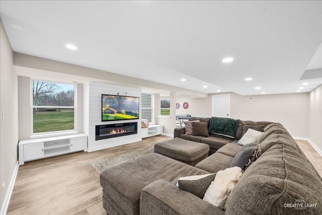 3596 Prestwick Court, Elgin, IL 60124