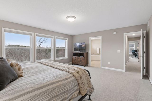 6331 Apple Court, Inver Grove Heights, MN 55077