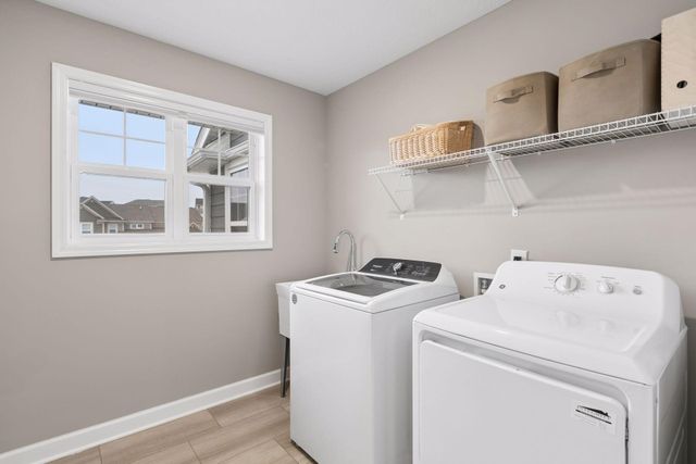 6331 Apple Court, Inver Grove Heights, MN 55077