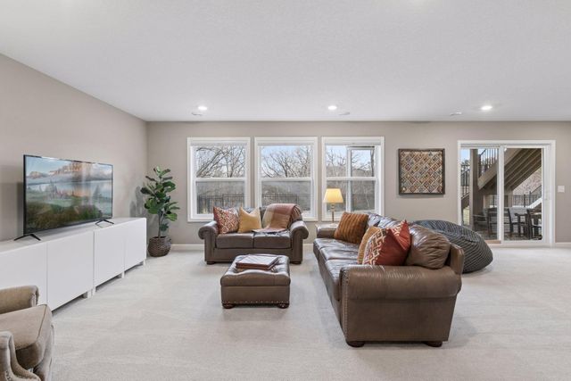 6331 Apple Court, Inver Grove Heights, MN 55077