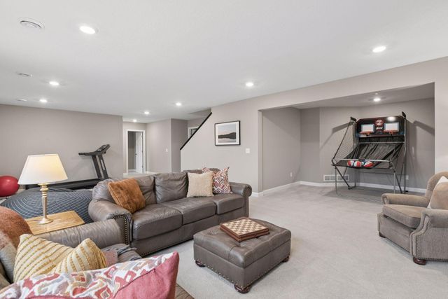 6331 Apple Court, Inver Grove Heights, MN 55077