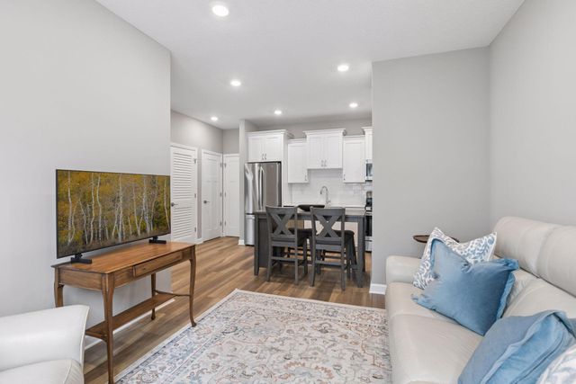 6331 Apple Court, Inver Grove Heights, MN 55077