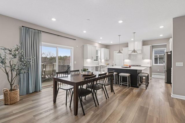 6331 Apple Court, Inver Grove Heights, MN 55077