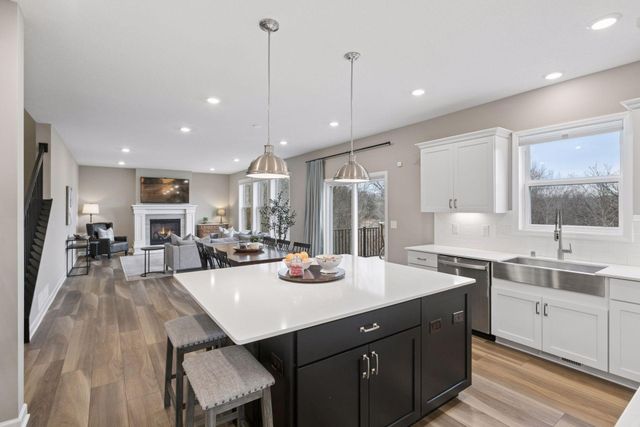 6331 Apple Court, Inver Grove Heights, MN 55077