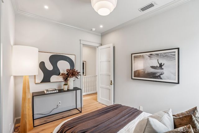 160 Noe Street, San Francisco, CA 94114