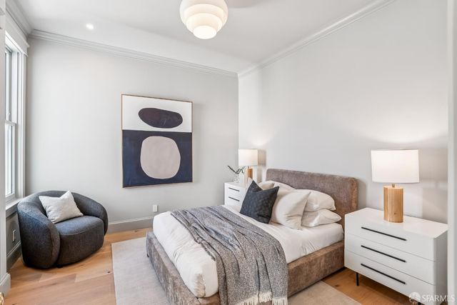 160 Noe Street, San Francisco, CA 94114