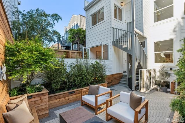 160 Noe Street, San Francisco, CA 94114