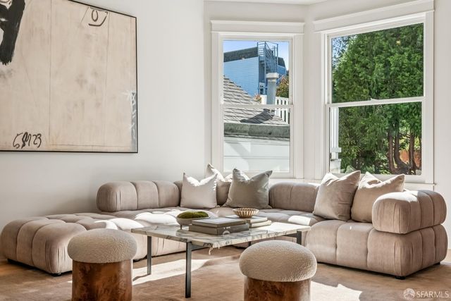 160 Noe Street, San Francisco, CA 94114