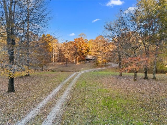 450 Flat Branch Rd, Tracy City, TN 37387