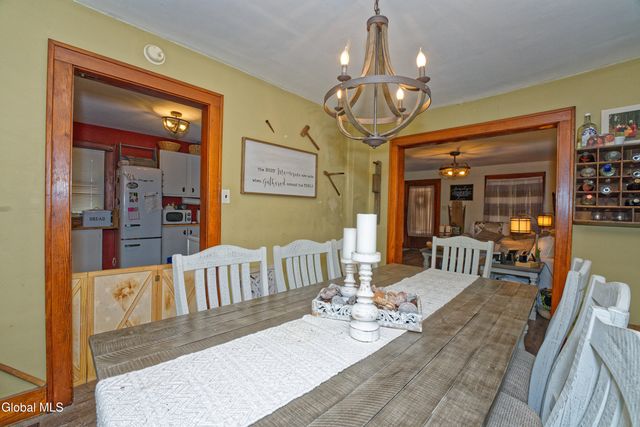 139 5th Avenue, Gloversville, NY 12078