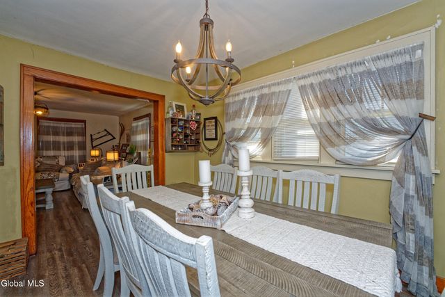 139 5th Avenue, Gloversville, NY 12078