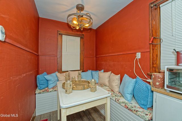 139 5th Avenue, Gloversville, NY 12078