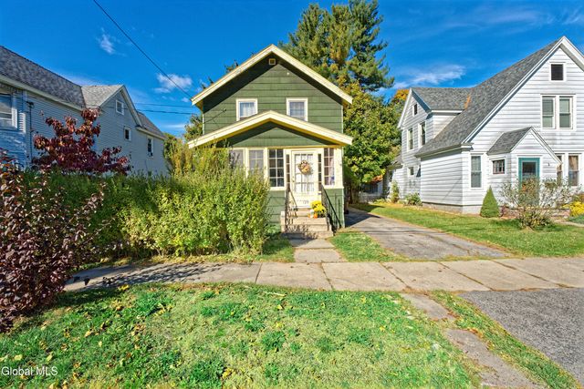 139 5th Avenue, Gloversville, NY 12078